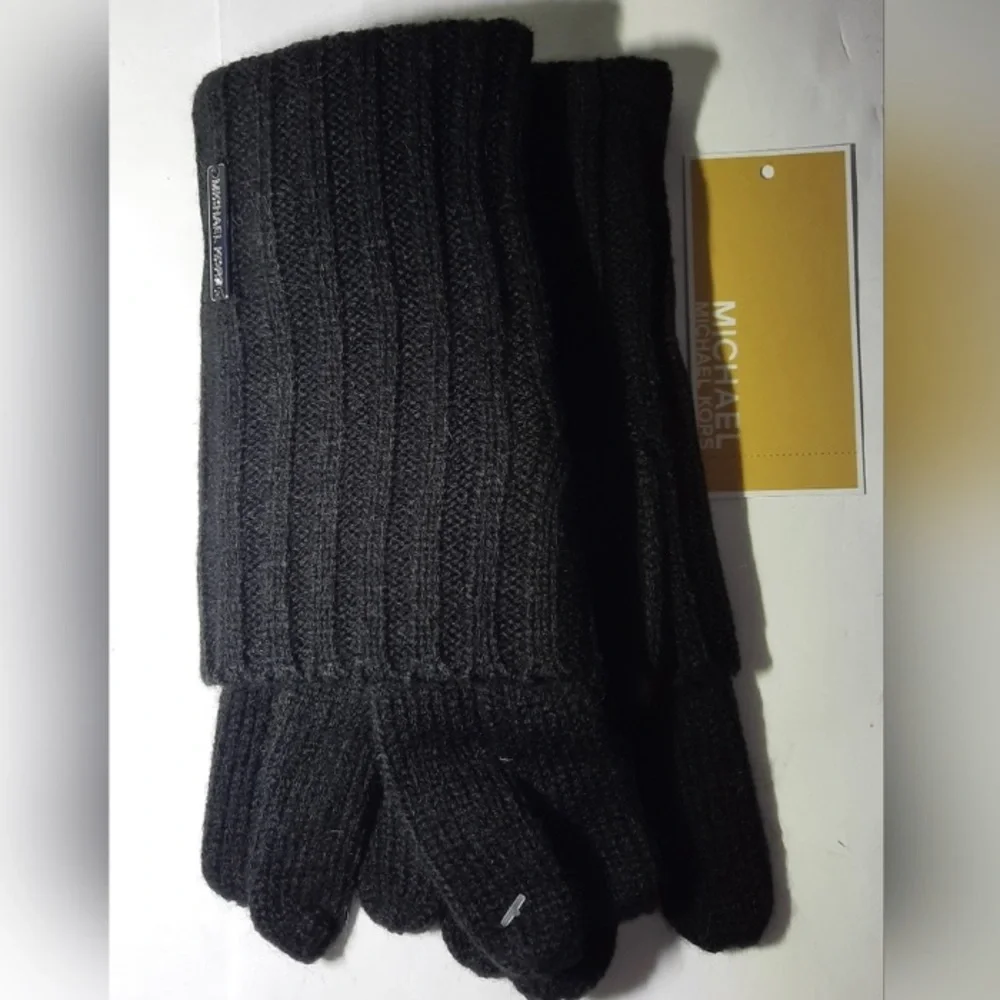 MK Long winter gloves